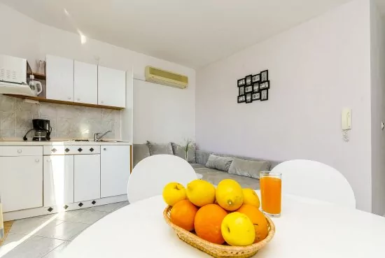 Apartmán Střední Dalmácie - Okrug Donji DA 3330 N4