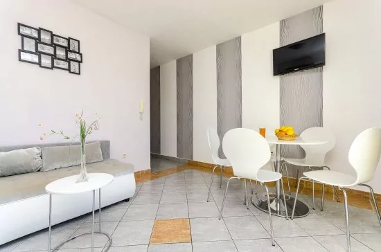 Apartmán Střední Dalmácie - Okrug Donji DA 3330 N4