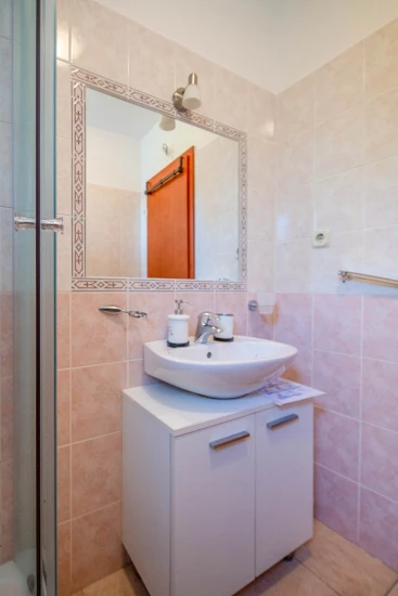 Apartmán Severní Dalmácie - Pakoštane DA 4604 N1