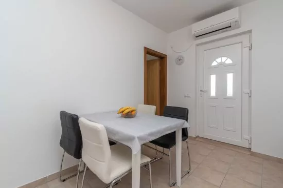 Apartmán Střední Dalmácie - Seget Donji DA 3232 N2