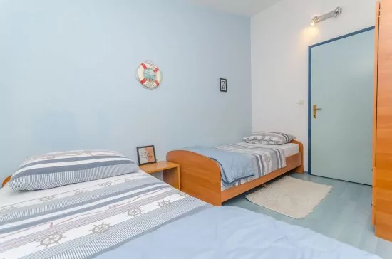 Apartmán Střední Dalmácie - Okrug Donji DA 3333 N2