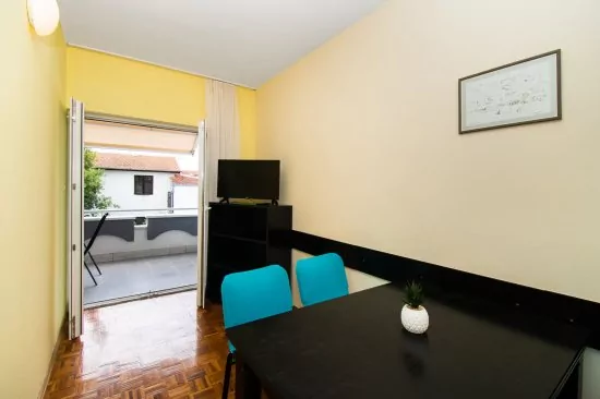 Apartmán Severní Dalmácie - Vodice DA 4213 N1