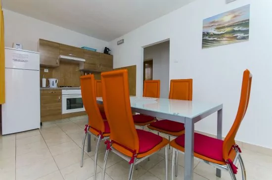 Apartmán Střední Dalmácie - Okrug Gornji DA 3337 N1