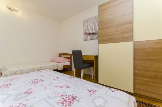 Apartmán Střední Dalmácie - Okrug Gornji DA 3337 N1