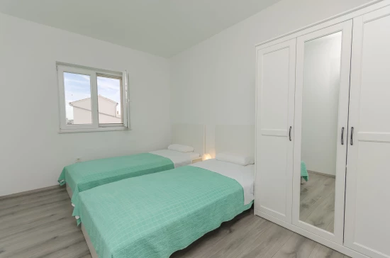 Apartmán Severní Dalmácie - Tribunj (Vodice) DA 4214 N4