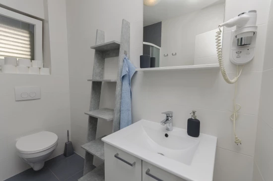 Apartmán Severní Dalmácie - Tribunj (Vodice) DA 4214 N4