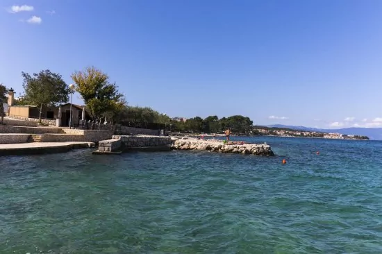 Krk - Malinska moře a pláž.