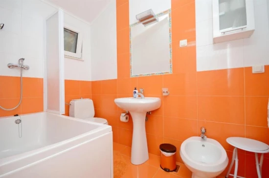 Apartmán Střední Dalmácie - Okrug Donji DA 3341 N1