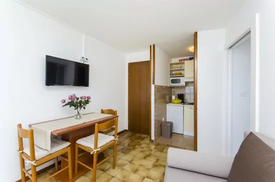 Apartmán Střední Dalmácie - Dugi Rat DA 2804 N1