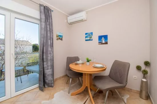 Apartmán Severní Dalmácie - Vodice DA 4233 N1