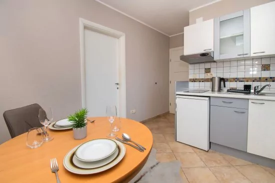 Apartmán Severní Dalmácie - Vodice DA 4233 N1