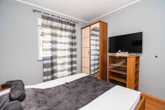 Apartmán Severní Dalmácie - Vodice DA 4233 N3