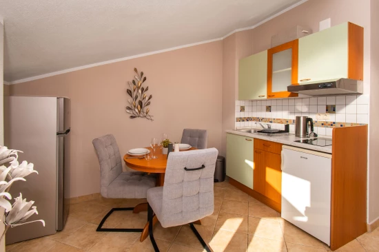 Apartmán Severní Dalmácie - Vodice DA 4233 N5