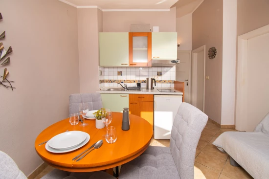 Apartmán Severní Dalmácie - Vodice DA 4233 N5