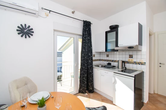 Apartmán Severní Dalmácie - Vodice DA 4233 N6