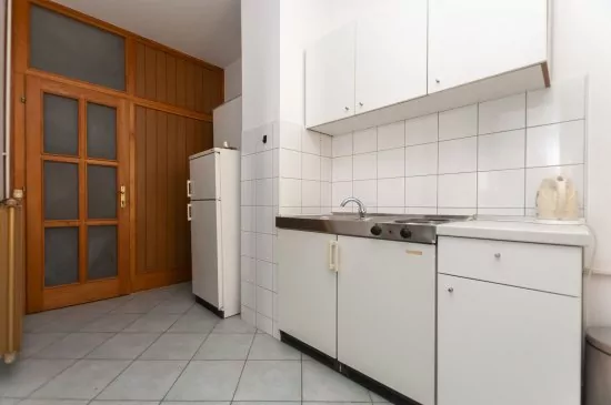 Apartmán Střední Dalmácie - Dugi Rat DA 2805 N3