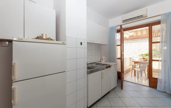 Apartmán Střední Dalmácie - Dugi Rat DA 2805 N3