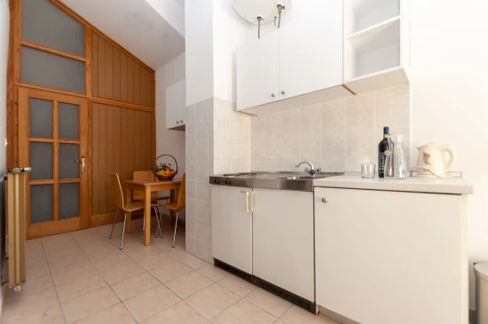 Apartmán Střední Dalmácie - Dugi Rat DA 2805 N6