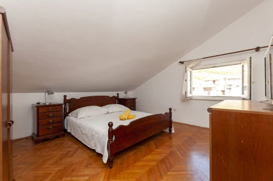 Apartmán Střední Dalmácie - Dugi Rat DA 2805 N6