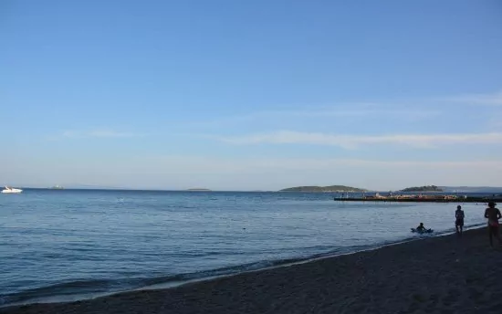 Pohled na moře z pláže Trstenica