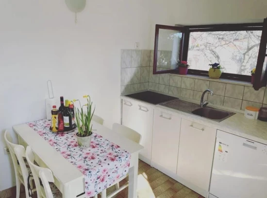 Apartmán Střední Dalmácie - Okrug Gornji DA 3348 N1