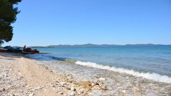 Zadar - moře a pláž 230 m pěší chůzí.