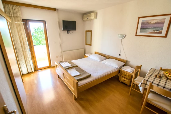 Apartmán Severní Dalmácie - Starigrad DA 6031 N1