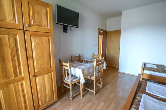 Apartmán Severní Dalmácie - Starigrad DA 6031 N2