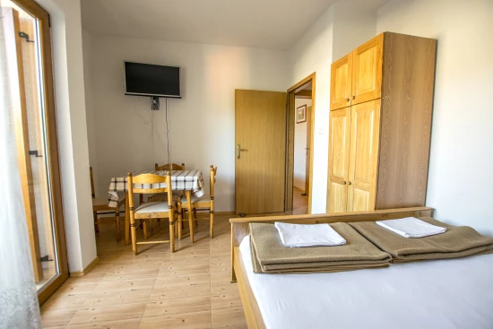 Apartmán Severní Dalmácie - Starigrad DA 6031 N4