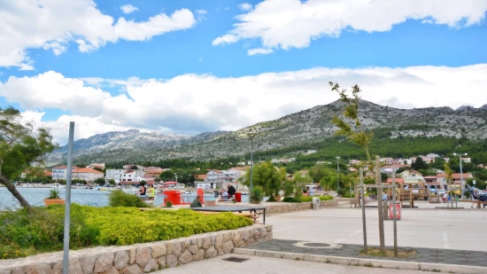 Starigrad - pobřeží.