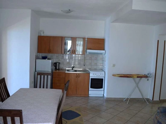 Apartmán Střední Dalmácie - Dugi Rat DA 2806 N4