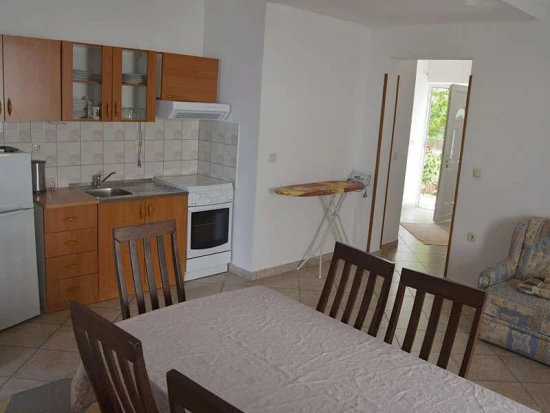 Apartmán Střední Dalmácie - Dugi Rat DA 2806 N4