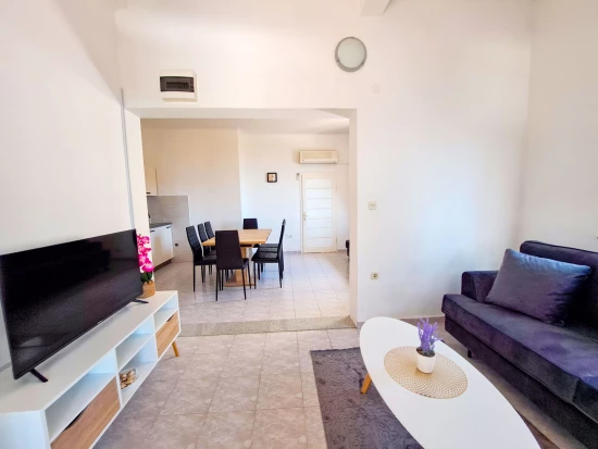 Apartmán Střední Dalmácie - Mimice DA 2409 N2