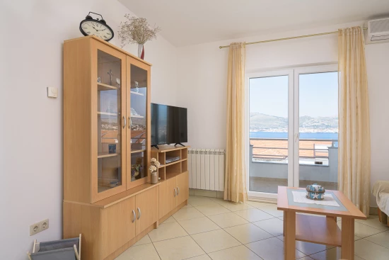 Apartmán Střední Dalmácie - Okrug Gornji DA 3353 N2