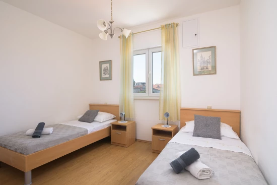 Apartmán Střední Dalmácie - Okrug Gornji DA 3353 N2