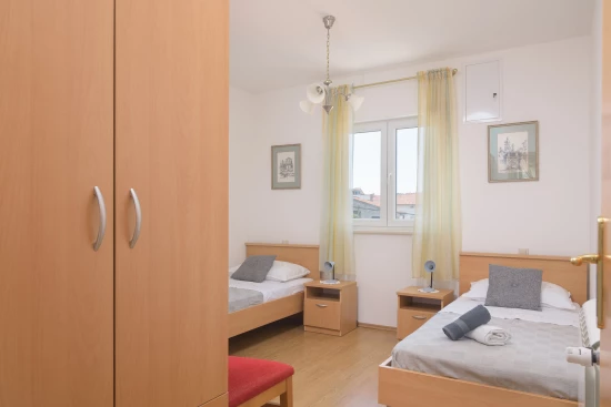 Apartmán Střední Dalmácie - Okrug Gornji DA 3353 N2