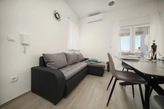 Apartmán Severní Dalmácie - Vodice DA 4251 N1