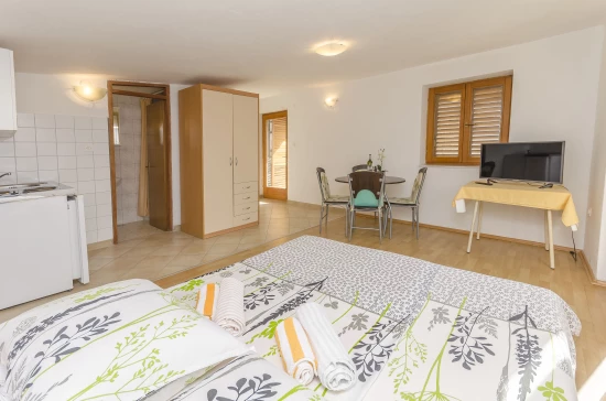 Apartmán Severní Dalmácie - Tribunj (Vodice) DA 4253 N2