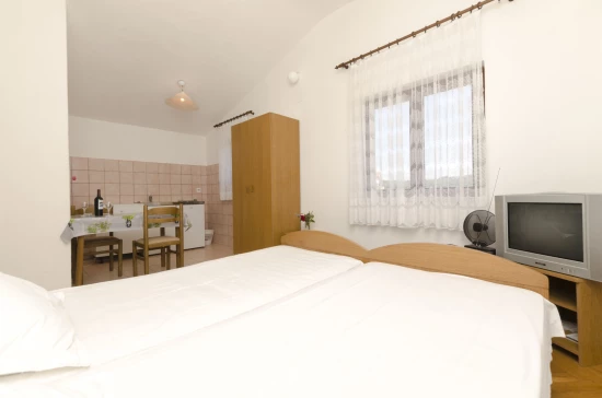 Apartmán Střední Dalmácie - Okrug Gornji DA 3355 N1