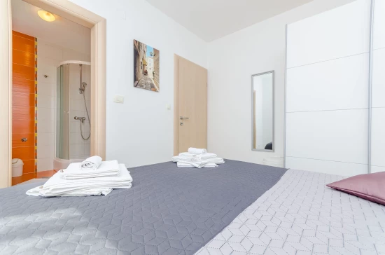 Apartmán Střední Dalmácie - Okrug Gornji DA 3356 N1