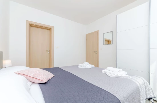 Apartmán Střední Dalmácie - Okrug Gornji DA 3356 N1