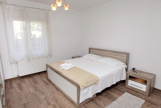 Apartmán Střední Dalmácie - Okrug Gornji DA 7024 N1