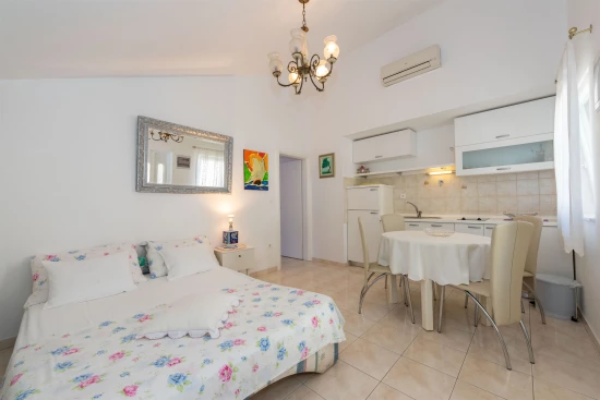 Apartmán Severní Dalmácie - Vodice DA 7024 N3