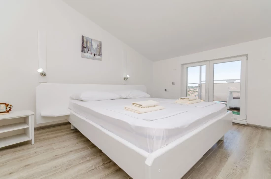 Apartmán Střední Dalmácie - Okrug Gornji DA 7065 N1