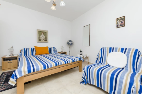 Apartmánový pokoj Ostrov Hvar - Vrboska OS 9139 N1