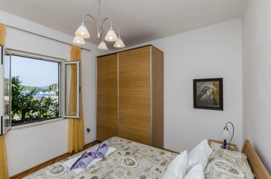 Apartmánový pokoj Ostrov Hvar - Vrboska OS 9139 N2