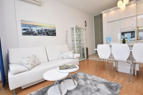 Apartmán Střední Dalmácie - Jesenice DA 7124 N1