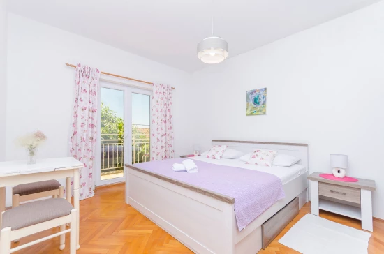 Apartmán Severní Dalmácie - Starigrad Paklenica DA 7145 N1