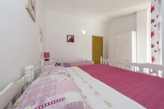 Apartmán Severní Dalmácie - Starigrad Paklenica DA 7217 N1