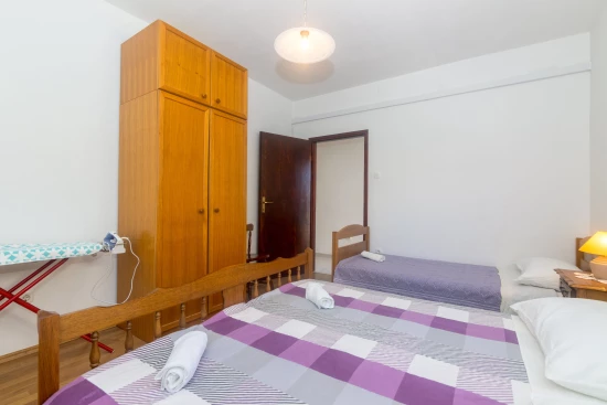 Apartmán Střední Dalmácie - Okrug Gornji DA 7256 N1